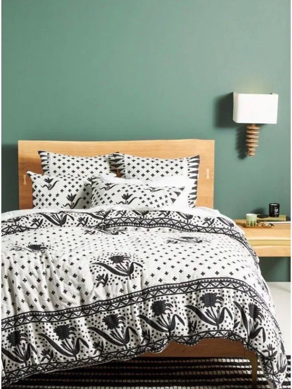 Anthropologie Jeannette Black Ivory Textured king Duvet Cover